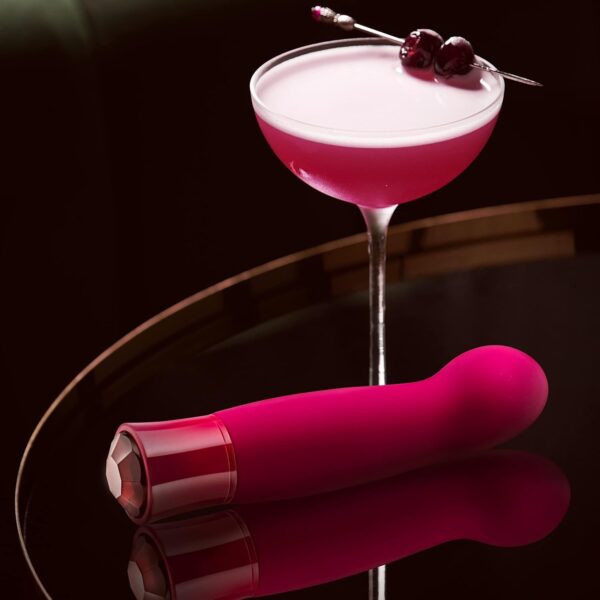 Blush Novelties Oh My Gem - Classy - 5.5Puria Silicone G-Spot Vibrator - 5 Speeds & 5 Unique Vibrating Modes with Warming Function - USB Rechargeable with Cable Included - IPX7 Waterproof - Garnet - Image 7