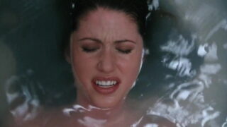 Shannon Elizabeth – Jack Frost (1997)